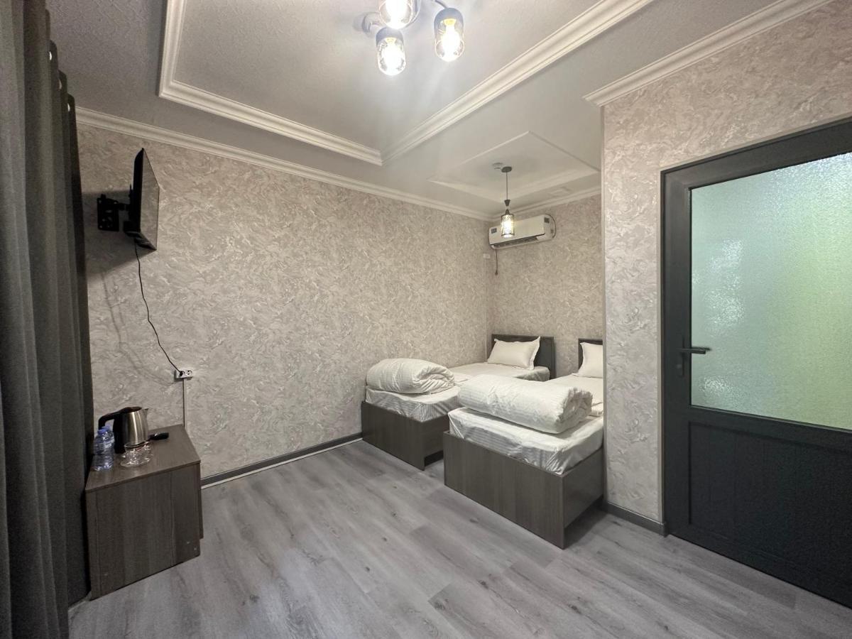Byond Hotel & Hostel Tashkent Esterno foto