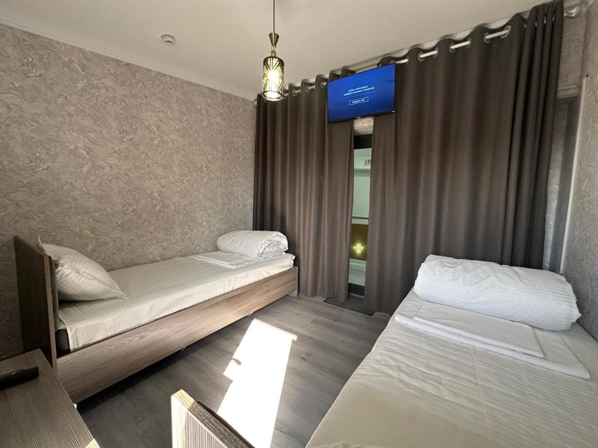 Byond Hotel & Hostel Tashkent Esterno foto